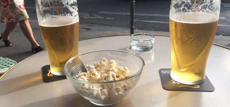 beer and popcorn for happy hour in Paris