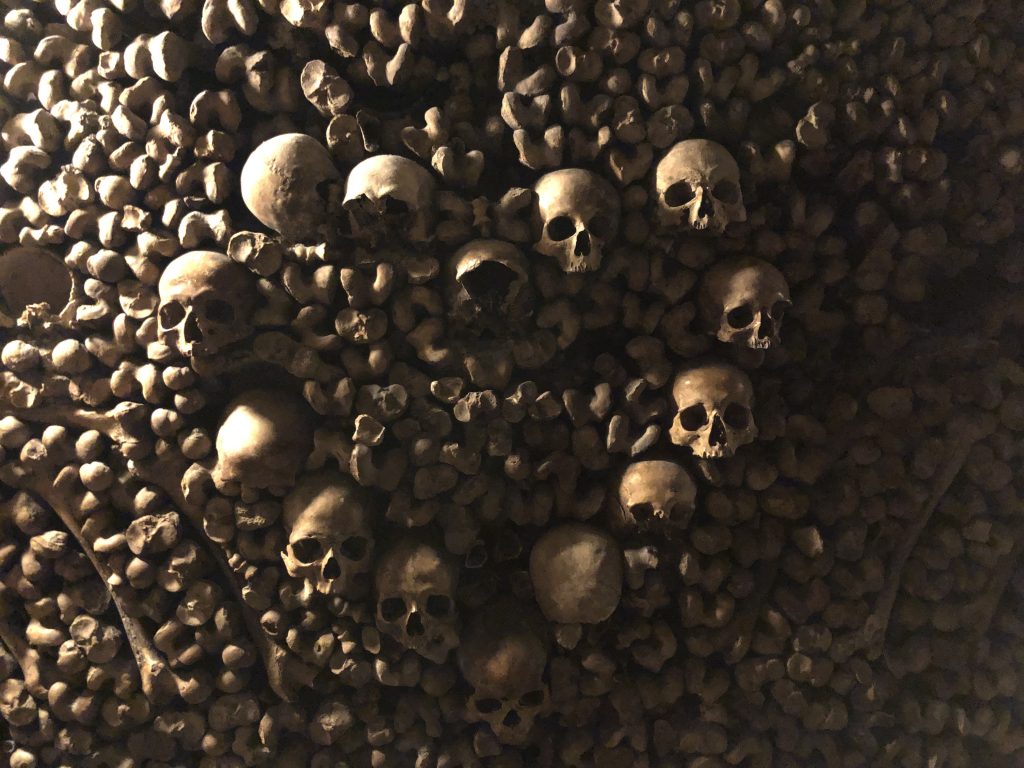 Paris Catacombes skulls in heart