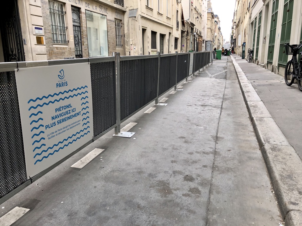 pedestrian walkways expanded into the street in Paris