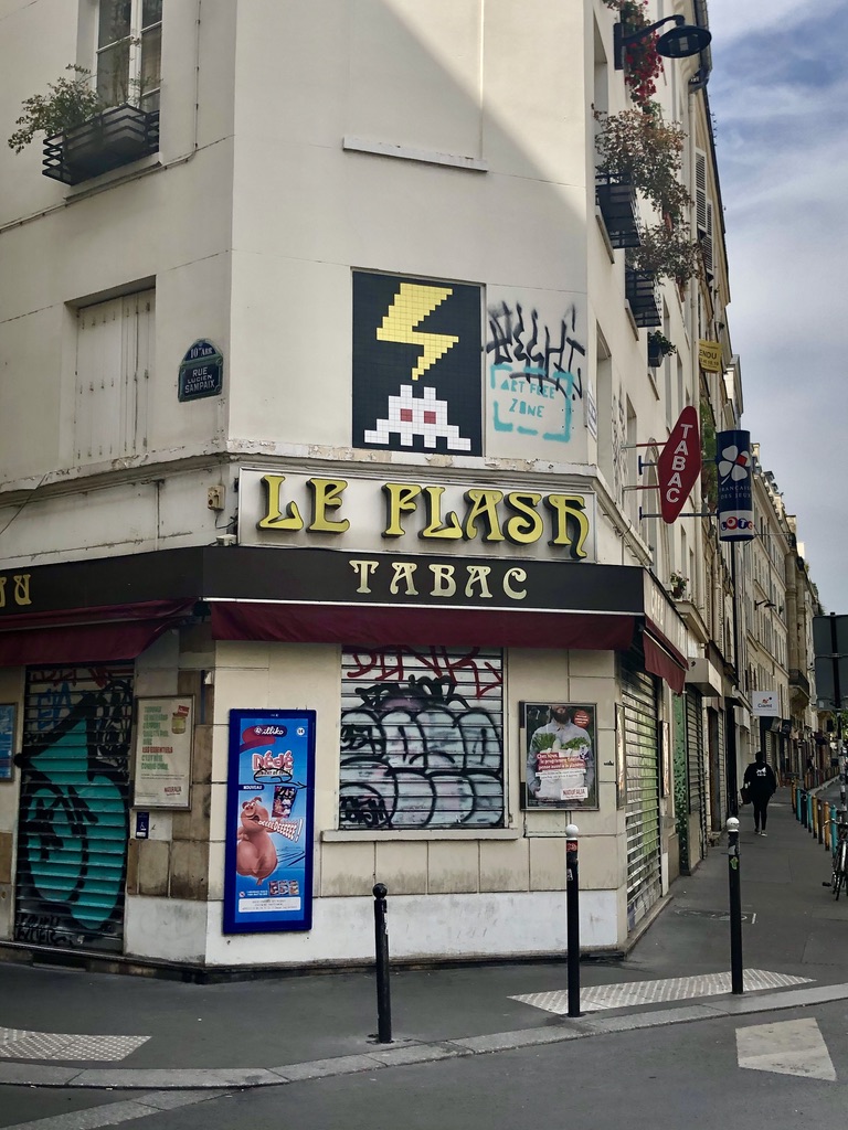 invader paris street art