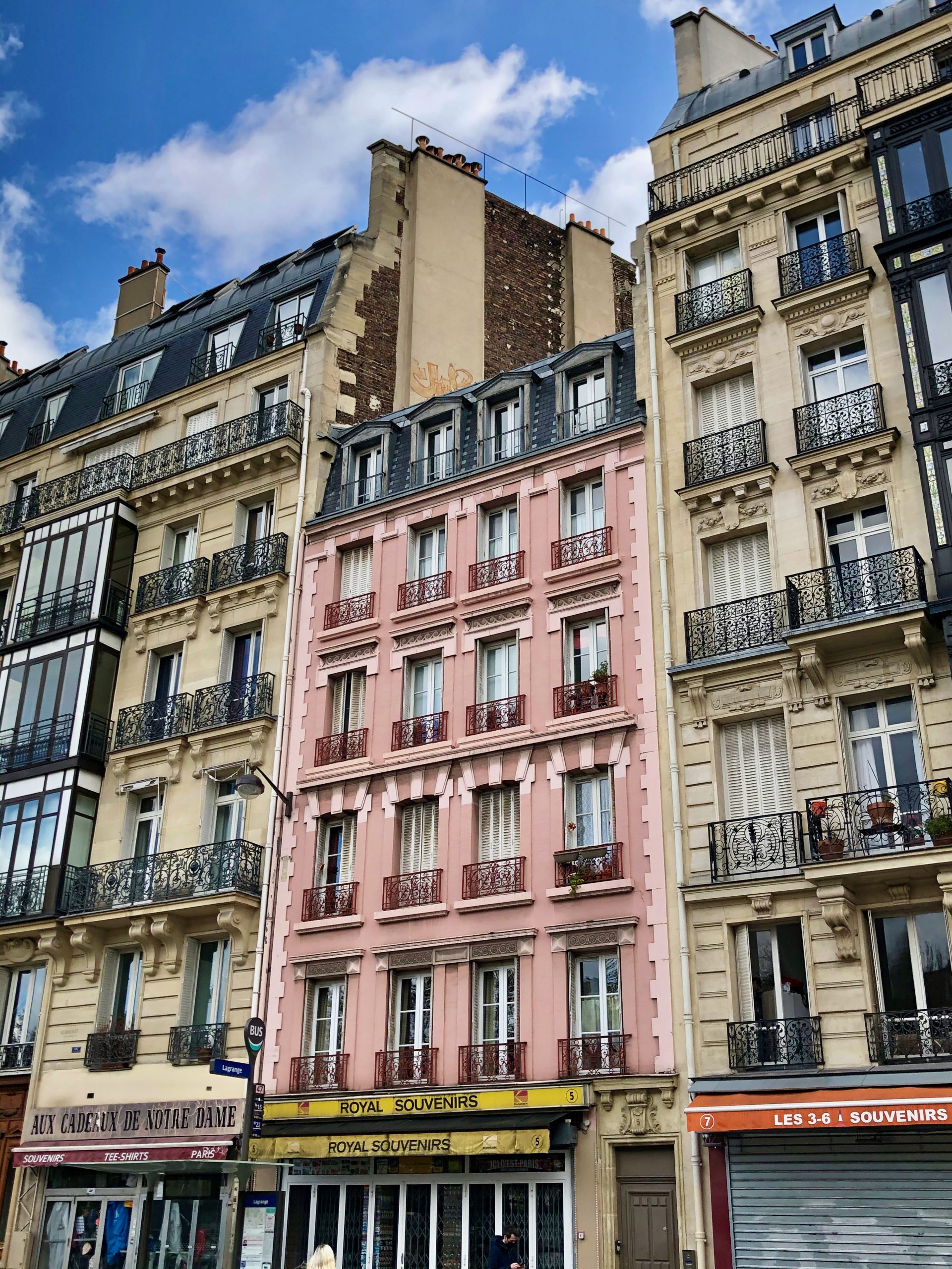 Apartment Hunting in Paris A Complete Guide Américaine in France