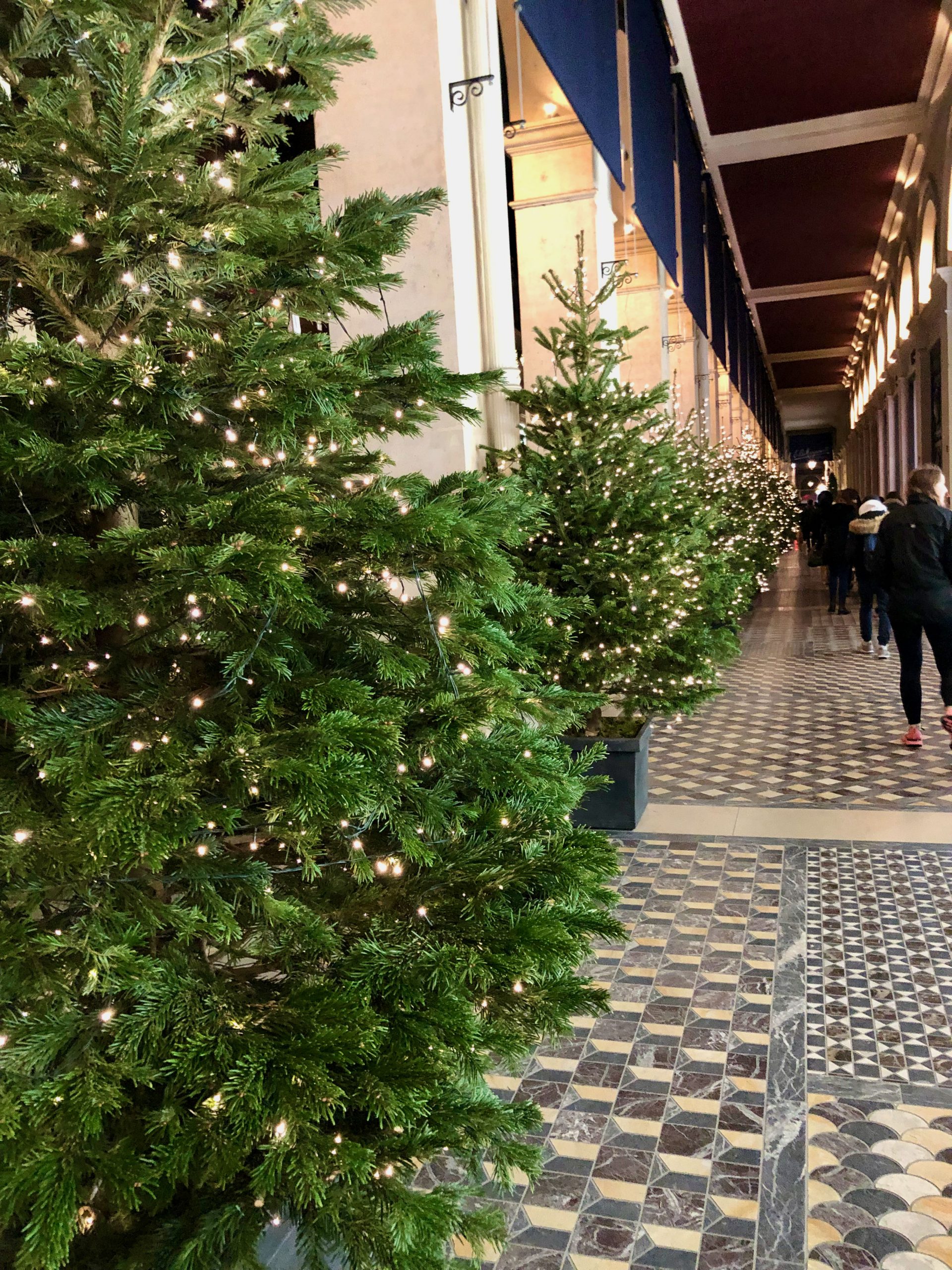 How the French Celebrate Christmas