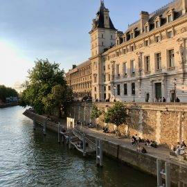 Common Paris Tourist Scams and How to Avoid Them Common Paris Tourist Scams and How to Avoid Them