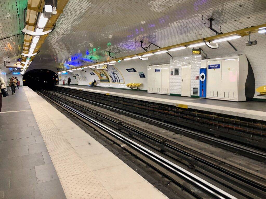 empty metro platform on the line 11 Paris metro