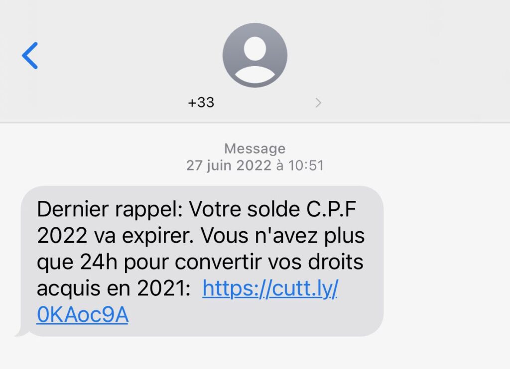 Screenshot of a scam text message regarding funds expiring in French CPF account along with a phishing website link