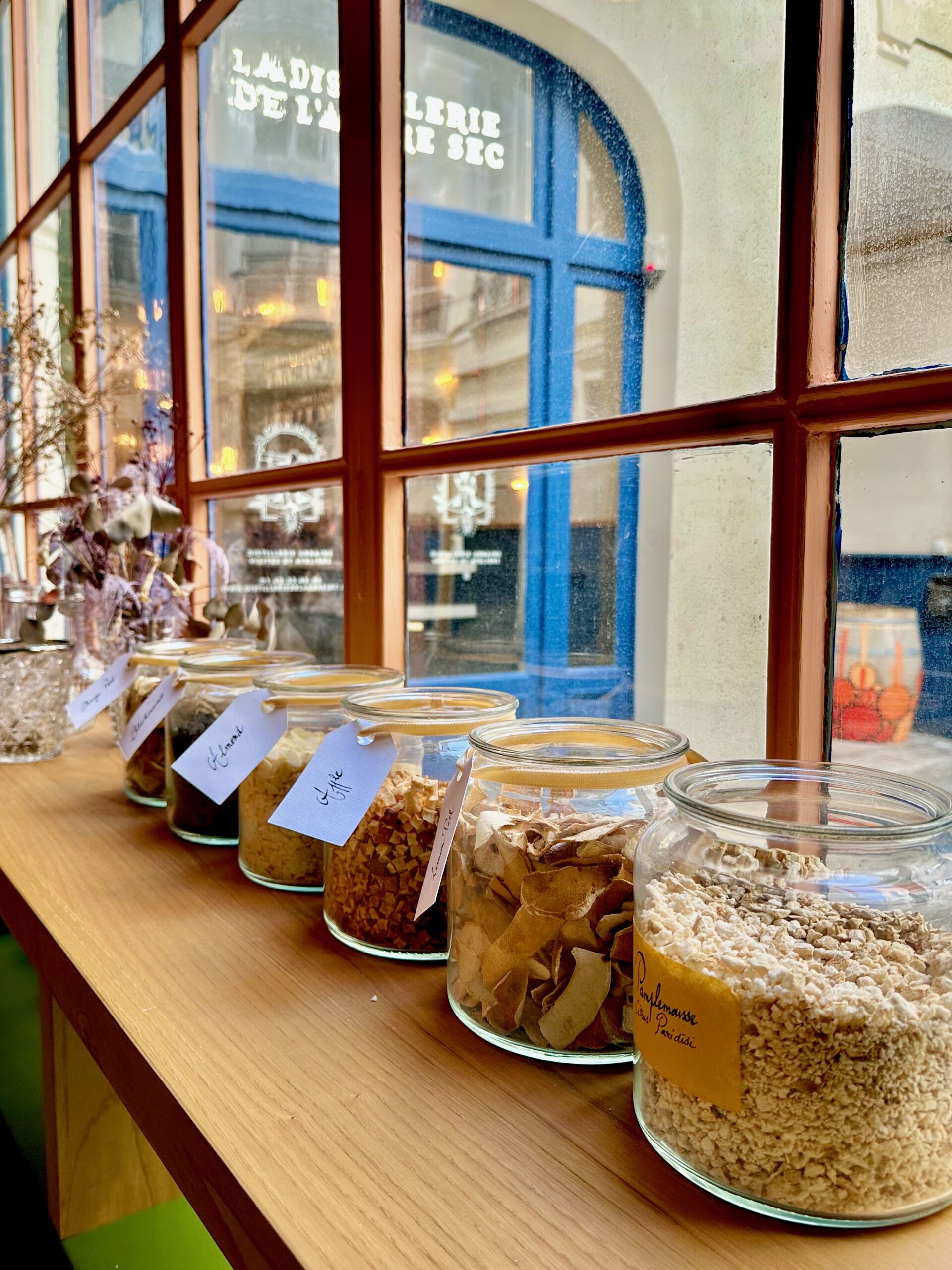 Make Your Own Gin in the Heart of Paris