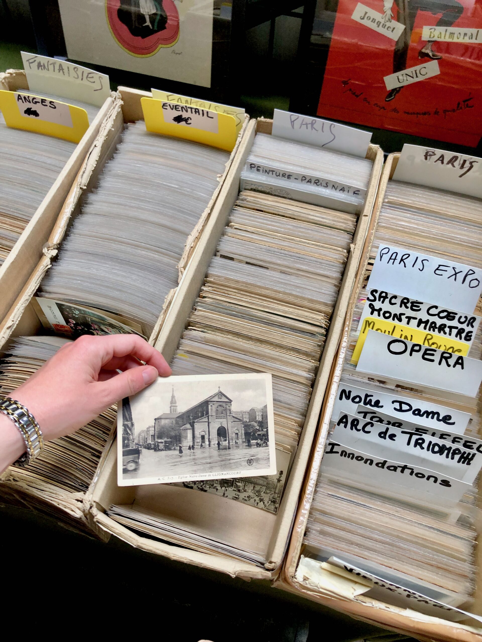 Paris Saint-Ouen Flea Market Guide: What to Expect